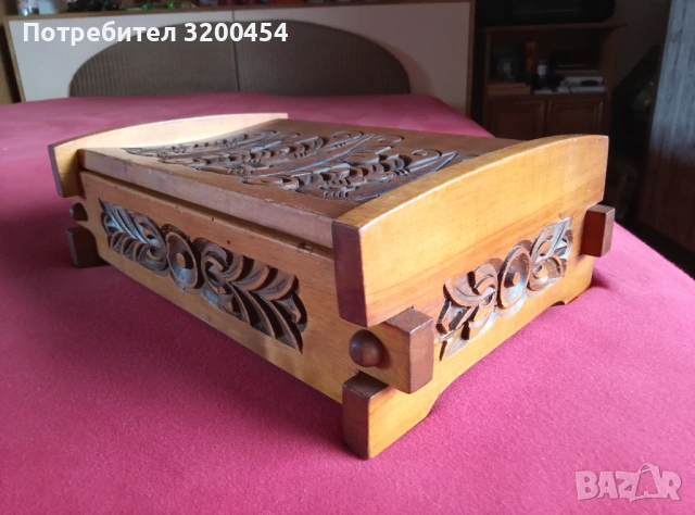 Продавам старинна декоративна дърворезби вана кутия за бижута , снимка 2 - Антикварни и старинни предмети - 53133788