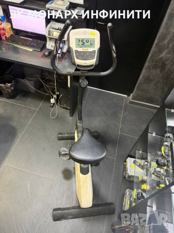 Велоергометър FUEL SU135, магнитен, снимка 3 - Фитнес уреди - 53880268