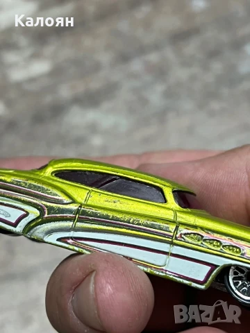 Метална количка Hot wheels Mattel Thailand 2000, снимка 4 - Коли, камиони, мотори, писти - 51112561