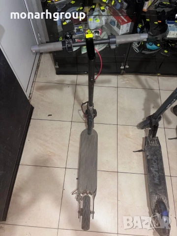 електрическа тротинетка Xiaomi + зарядно, снимка 4 - Друга електроника - 53701259