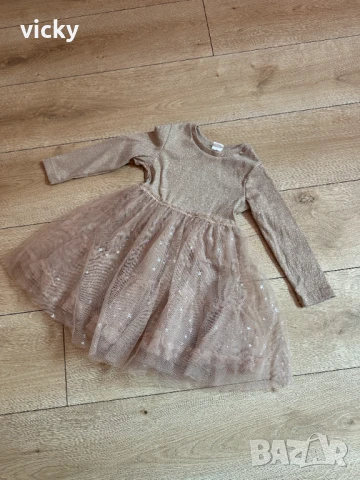 Приказна детска рокля със златна нишка, размер 98