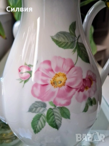 Порцеланова кана/чайник, снимка 3 - Чаши - 53423895