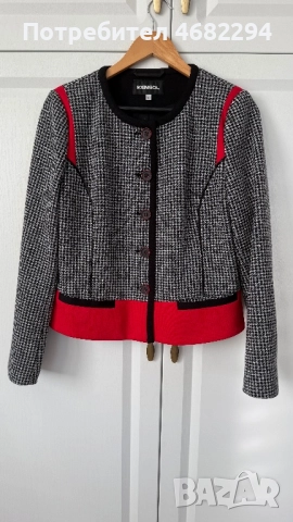 Дамски костюм