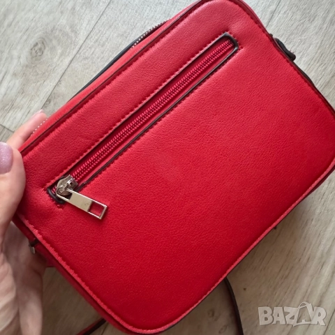 Нова червена чанта, снимка 3 - Чанти - 51544383