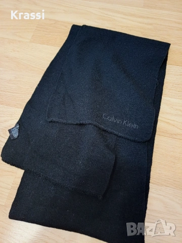 Шал Calvin Klein черен , снимка 2 - Шалове - 53138410