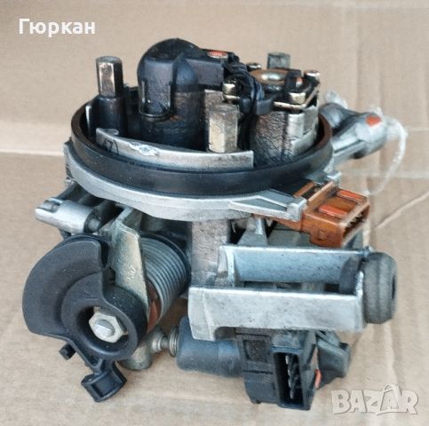 VW  1.8  Карбуратор , снимка 1 - Части - 46529190