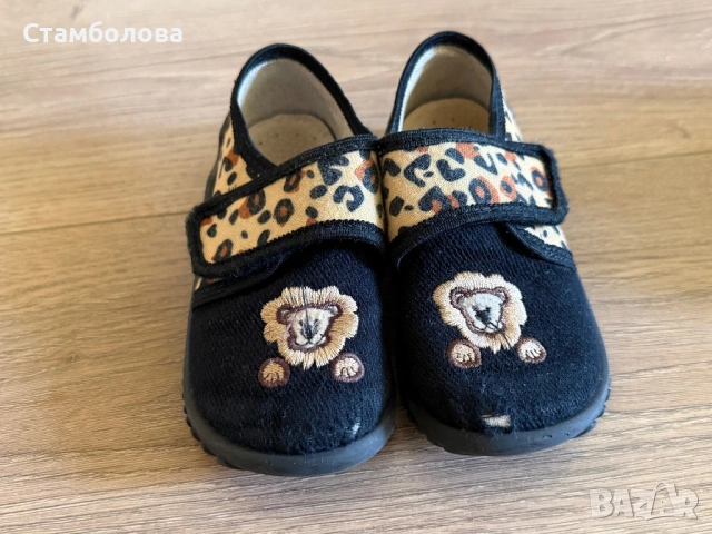 Детски пантофи