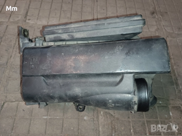 кутия за въздушен филтър волво, снимка 2 - Части - 52246904