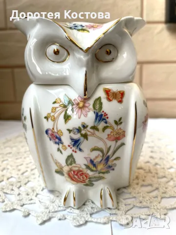 AYNSLEY красива кутийка - бухал от фин костен порцелан от Англия