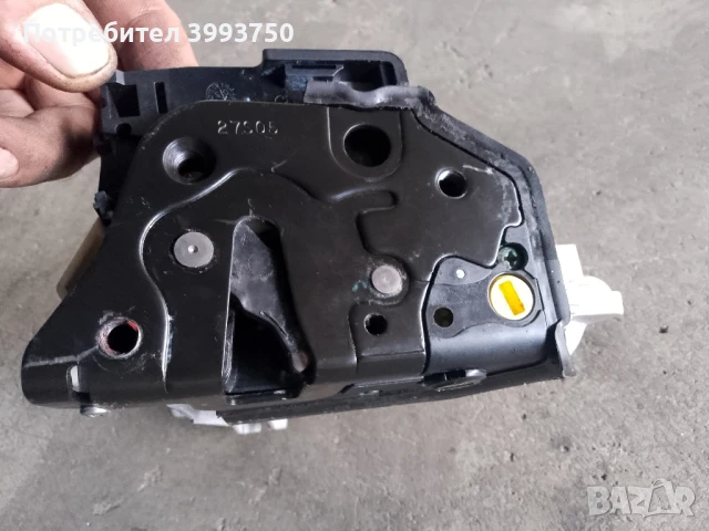 Брави за автомобили от ВАГ групата, снимка 8 - Части - 50815789