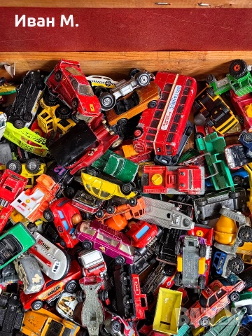 Лот стари метални колички около 300 бр, снимка 12 - Антикварни и старинни предмети - 52824859