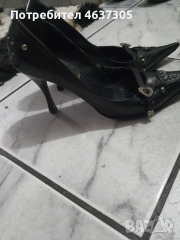 маркови обувки от кожа