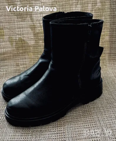 Маркови  кожени боти UGG  оригинал, снимка 2 - Дамски боти - 48287557