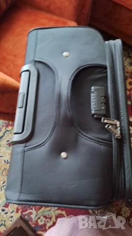 Продавам голям текстилен куфар 77×47×28, снимка 3 - Куфари - 53208613