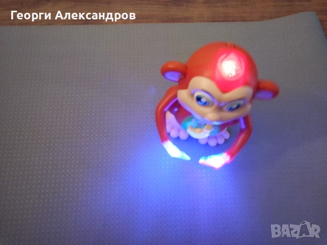 Движеща се маймунка, снимка 2 - Музикални играчки - 51299520