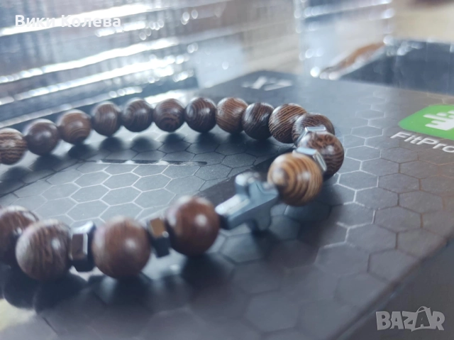 Гривна "Вяра и Заземяване"