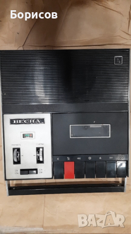 52 годишен руски касетофон Весна VESNA