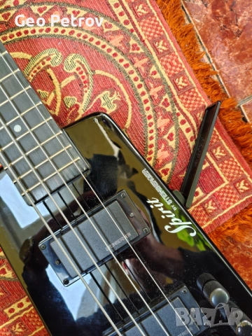 Хедлес бас китара Steinberger, снимка 2 - Китари - 53701588