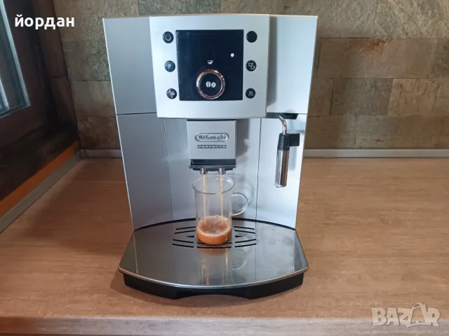 Кафемашина Delonghi Perfecta, снимка 3 - Кафемашини - 49914271