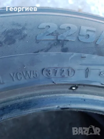 2 броя зимни гуми 225 55 16 цола Kumho, снимка 3 - Гуми и джанти - 48437565