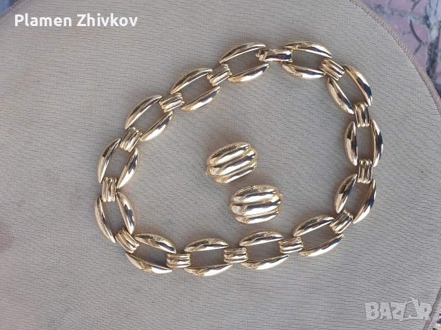 колие с обеци 