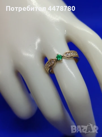 Златен пръстен с Колумбийски изумруд и диаманти , снимка 4 - Пръстени - 50475844