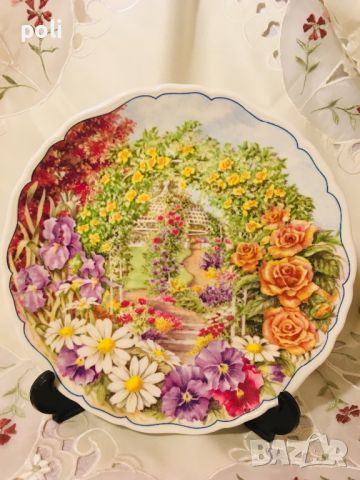 колекционерска порцеланова чиния Royal Albert