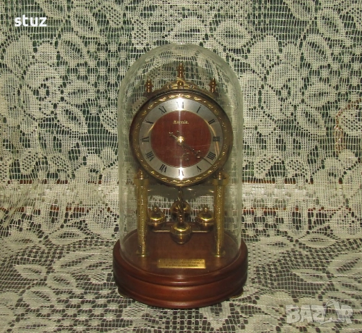 Немски настолен часовник Hermle с въртящи се сфери