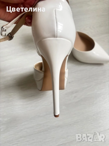 Обувки бял лак 38 номер , снимка 3 - Дамски обувки на ток - 53269836