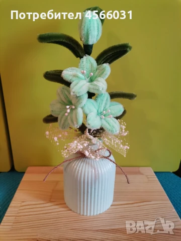 Керамична кашпа с цвете, снимка 8 - Изкуствени цветя - 51381420