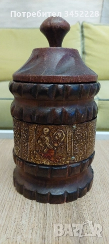 дърворезба кутия за ценители 