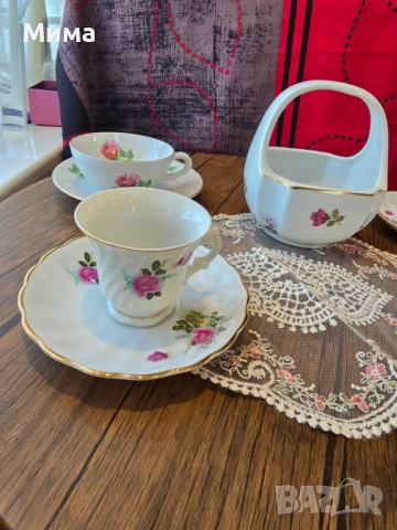 Малки порцеланови чашки, снимка 6 - Чаши - 53096683