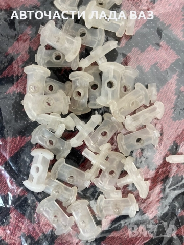 Огледало Лада 2101/2103/2106/плафон купе Лада /емблеми Лада /щипки за лайстни прагове Лада 2103/2106, снимка 6 - Части - 52382614