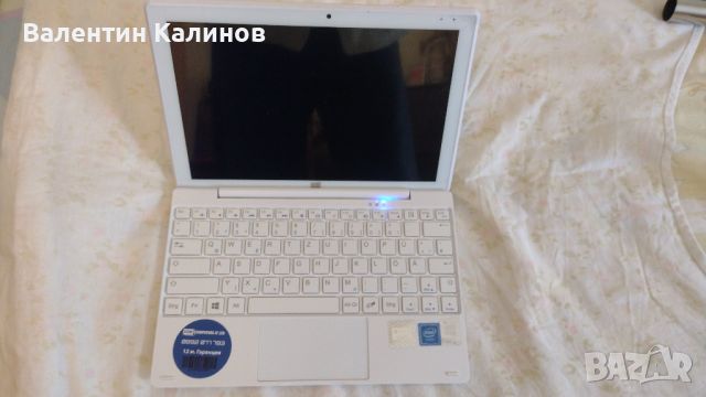 Лаптоп-таблет с ,256 GB SSD диск и Уиндос 11, снимка 1 - Лаптопи за работа - 45526563