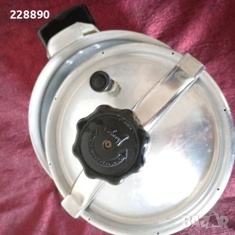 Руска тенджера под налягане 