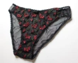 М черни тюлени бикини с червени бродирани цветя , снимка 5