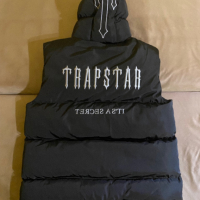 Trapstar vest (елек), снимка 4 - Якета - 44954820