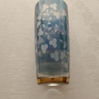 ретро синя стъклена ваза с гравирани цветя, снимка 13 - Антикварни и старинни предмети - 45620393