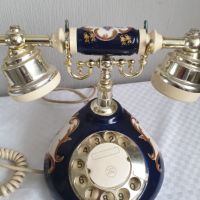 Античен телефон порцелан, снимка 1 - Антикварни и старинни предмети - 45296267