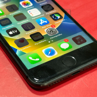 Apple iPhone 8 64GB 80% battery health, снимка 3 - Apple iPhone - 45043470