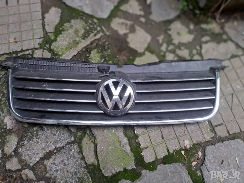 Оригинална решетка за фолцваген пасат В5.5 2005г, снимка 1