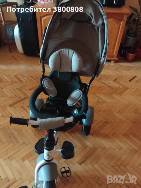 Детска запазена триколка,със свалящ сенник и управляваща дръжка., снимка 1