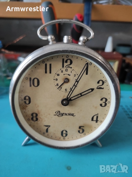 Стар Български Механичен Часовник Будилник Родина, снимка 1