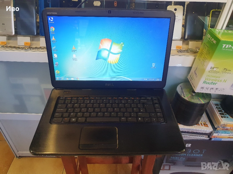 💻 15,6" лаптоп Dell Inspiron N5050 8GB RAM DDR HDD-250GB Батерията не му държи. , снимка 1