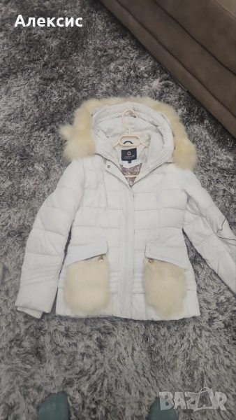 Зимно яке с бяло зайче (естествено) , снимка 1