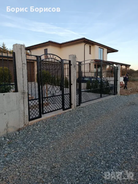 Метални врати огради и парапети , снимка 1