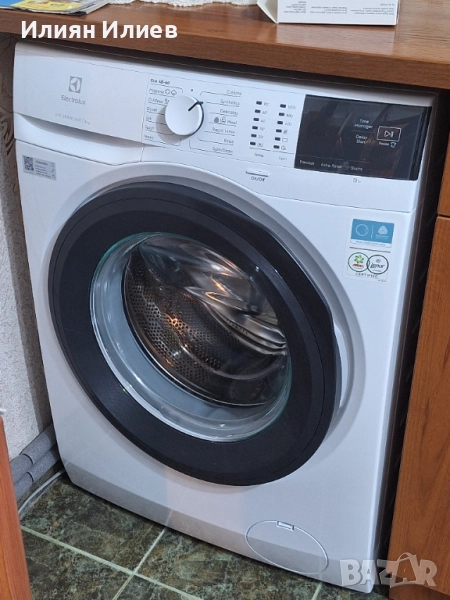 Почти нова пералня Electrolux, снимка 1