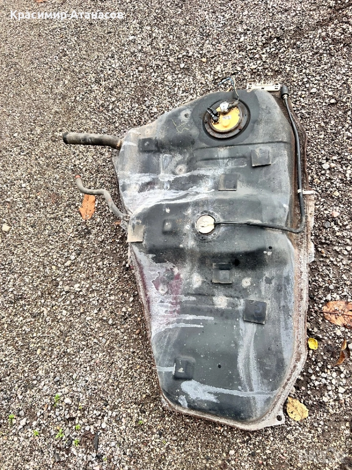 Резервоар за Тойота корола версо. 2004-2009г. Дизел , снимка 1