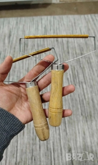  Ръчен уред за премахване на мъх и топчета от дрехи  , снимка 1