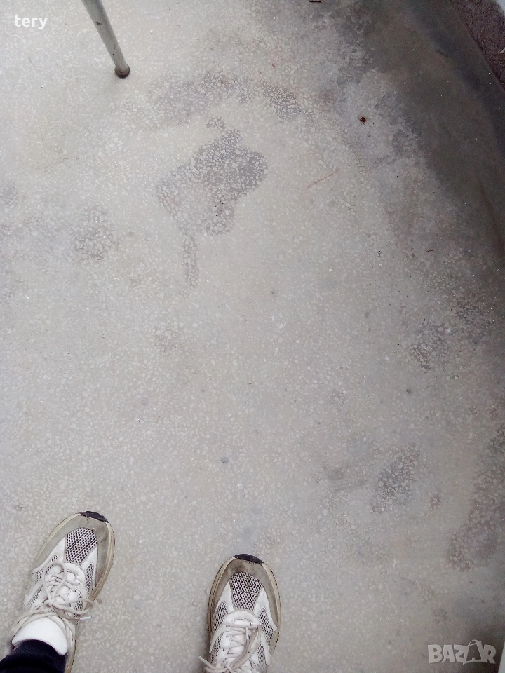 Дълбоко диамантено шлайфане на стар бетон мозайка запечатка , снимка 1